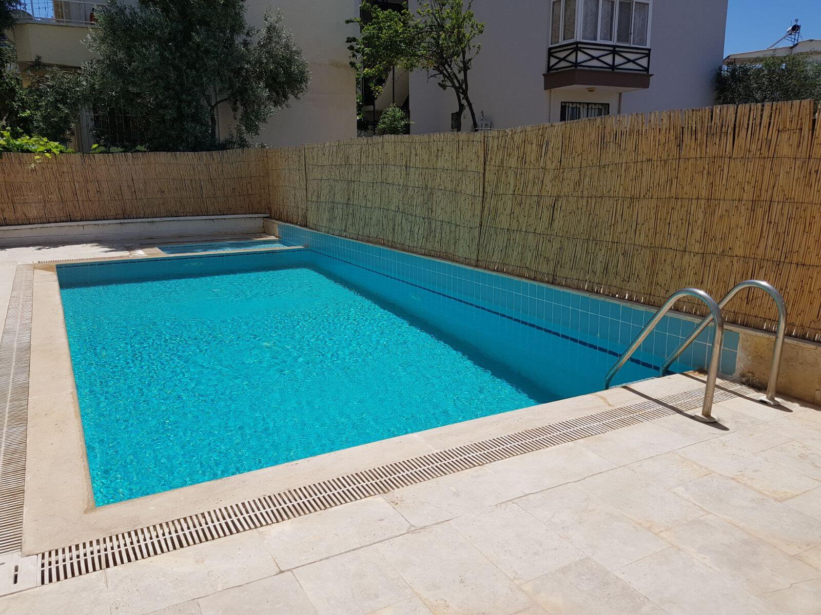 Güzelbahçe Apartmanı